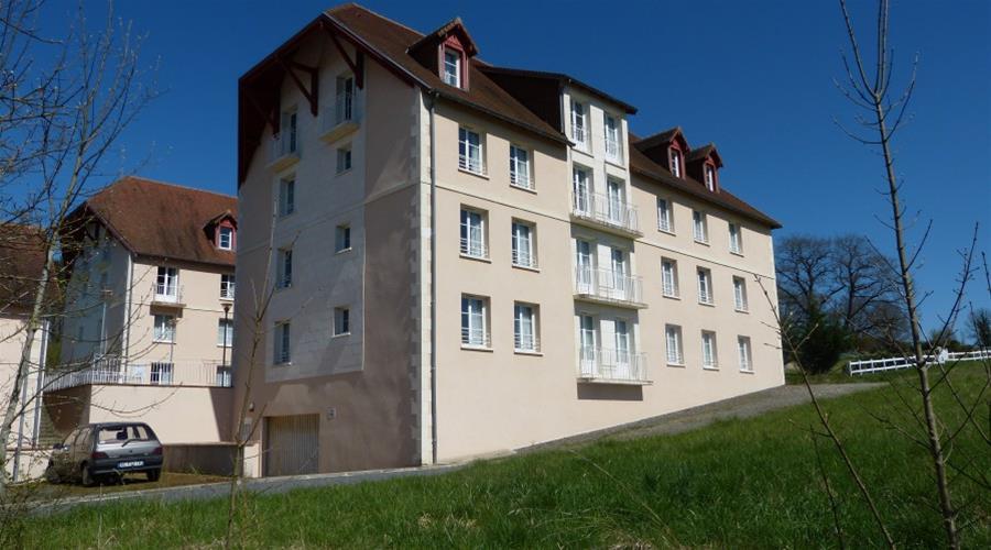 Terres De France - Appart'Hotel Ла-Рош-Позе Экстерьер фото