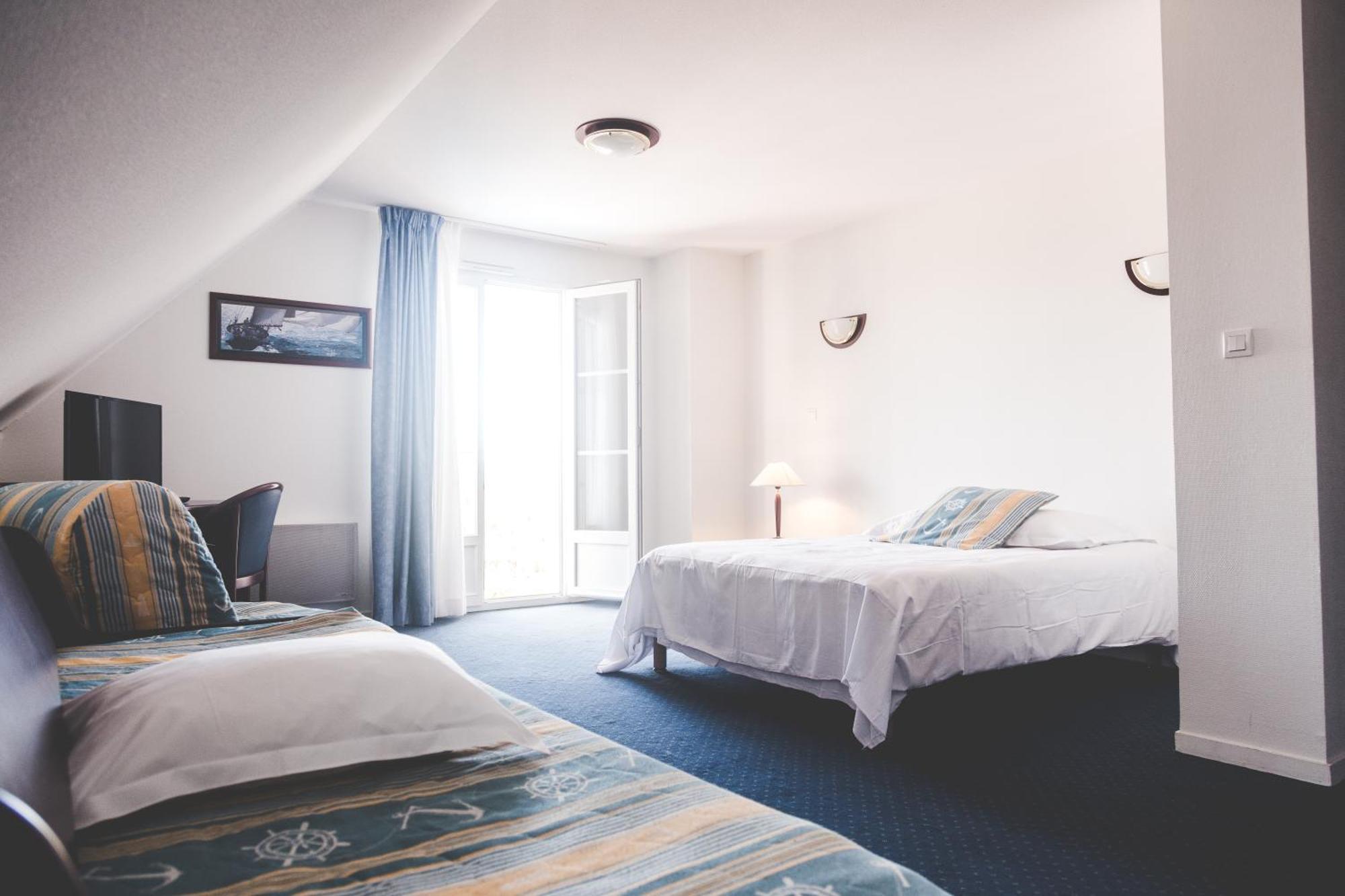 Terres De France - Appart'Hotel Ла-Рош-Позе Экстерьер фото